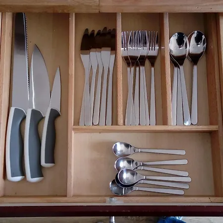 Lemuria Z Lazienka Szkolna Хостел *