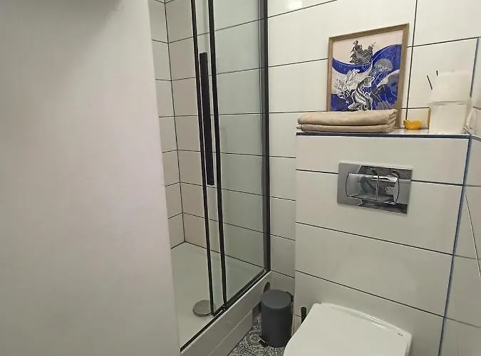 Lemuria Z Lazienka Szkolna